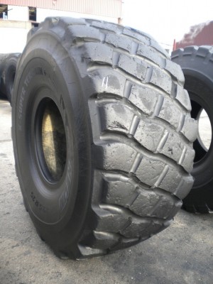 Pneu industriel - Mesure 29.5-25 XTERRAIN RETAILLADE