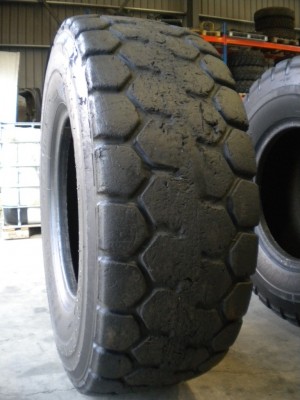 Pneu industriel - Mesure 17.5-25 RB31