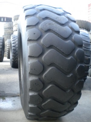 Industrial tire - Size 23.5-25 XHA