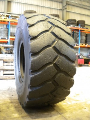 Industrial tire - Size 26.5-25 XLDD2 RECARVED