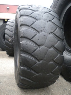 Industrial tire - Size 23.5-25 VSLT