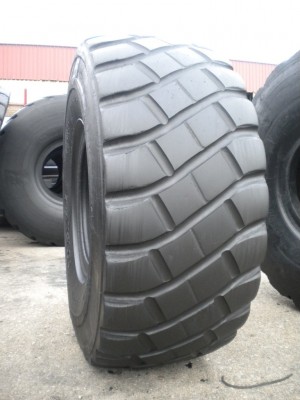 Industrial tire - Size 26.5-25 TUL300 RECARVED
