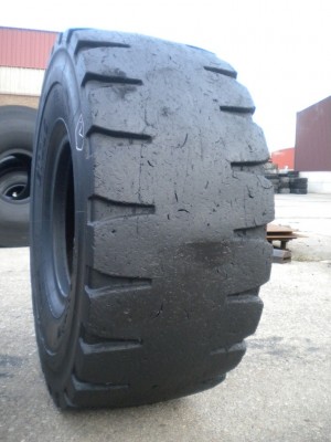 Industrial tire - Size 23.5-25 ETDL5