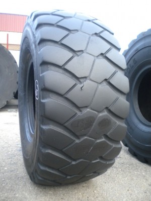 Industrial tire - Size 23.5-25 VSLTS