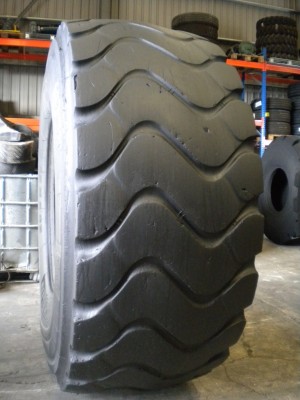 Industrial tire - Size 26.5-25 XHA2