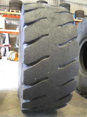 Industrial tire - Size 23.5-25 AL59