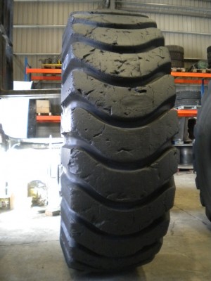 Pneu industriel - Mesure 24.00-35 XRD