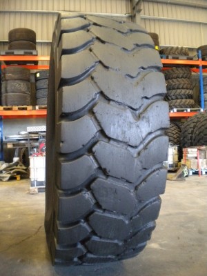 Pneu industriel - Mesure 24.00-35 XDT