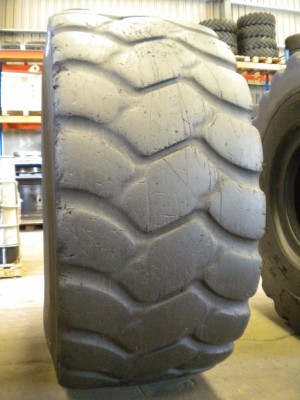 Industrial tire - Size 26.5-25 RT3B