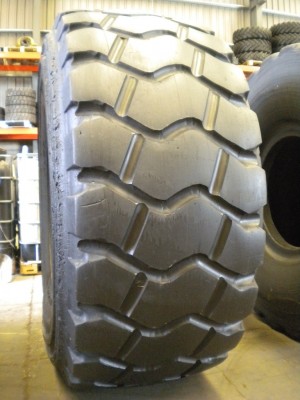 Industrial tire - Size 26.5-25 AL37 RECARVED