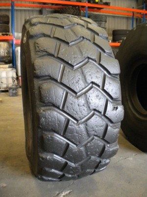 Industrial tire - Size 26.5-25 XADN+ RECARVED