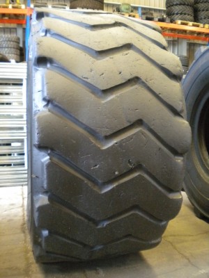 Pneu industriel - Mesure 650/65-25 XAD RETAILLADE
