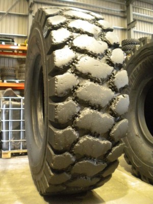 Pneu industriel - Mesure 24.00-35 VSMTP