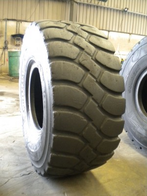 Industrial tire - Size 23.5-25 GP40