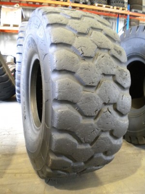 Industrial tire - Size 23.5-25 XTRA