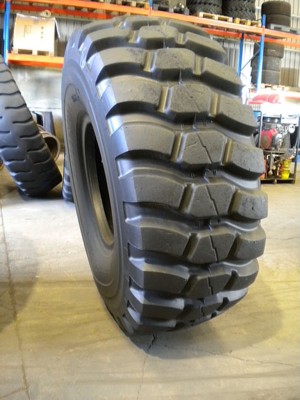 Industrial tire - Size 23.5-25 VSLT