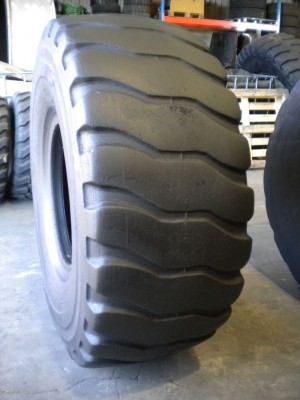 Industrial tire - Size 23.5-25 VSLT