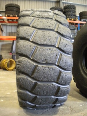 Pneu industriel - Mesure 29.5-25 VSLT RETAILLADE