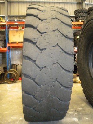 Pneu industriel - Mesure 24.00-35 EMR04