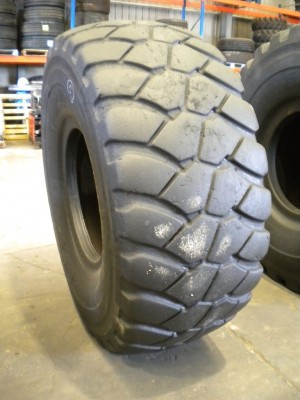 Industrial tire - Size 23.5-25 VSLTS