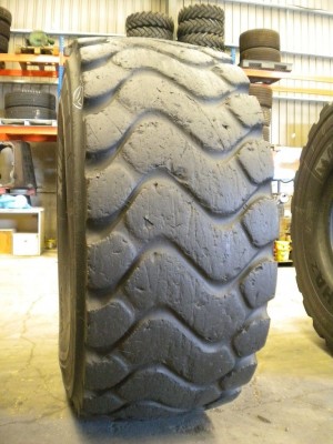 Neumático industrial - Medida 26.5-25 XHA2