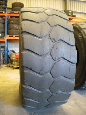 Neumático industrial - Medida 26.5-25 CB763