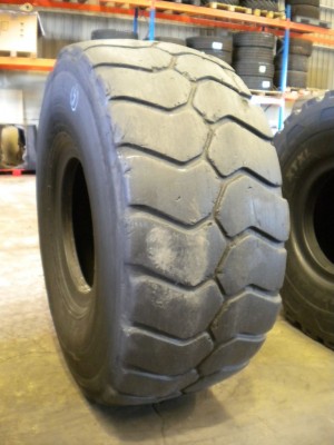 Industrial tire - Size 26.5-25 CB736