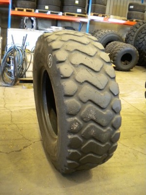 Industrial tire - Size 17.5-25 XHA
