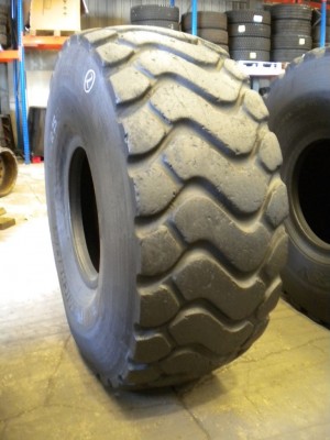 Industrial tire - Size 26.5-25 XHA2