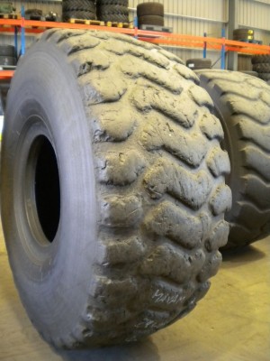 Industrial tire - Size 29.5-25 MS301