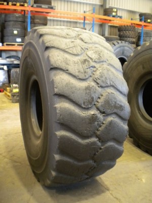 Industrial tire - Size 29.5-25 VSNT