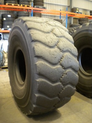 Industrial tire - Size 29.5-25 VSNT